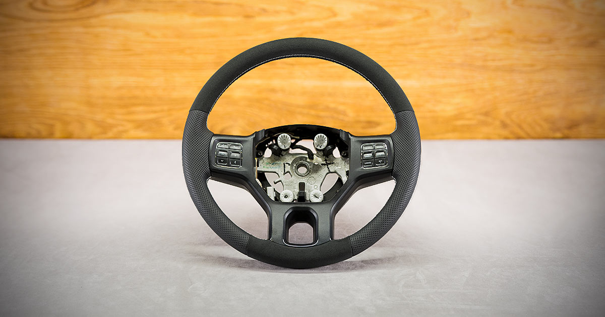 Obszycie kierownicy RAM 1500