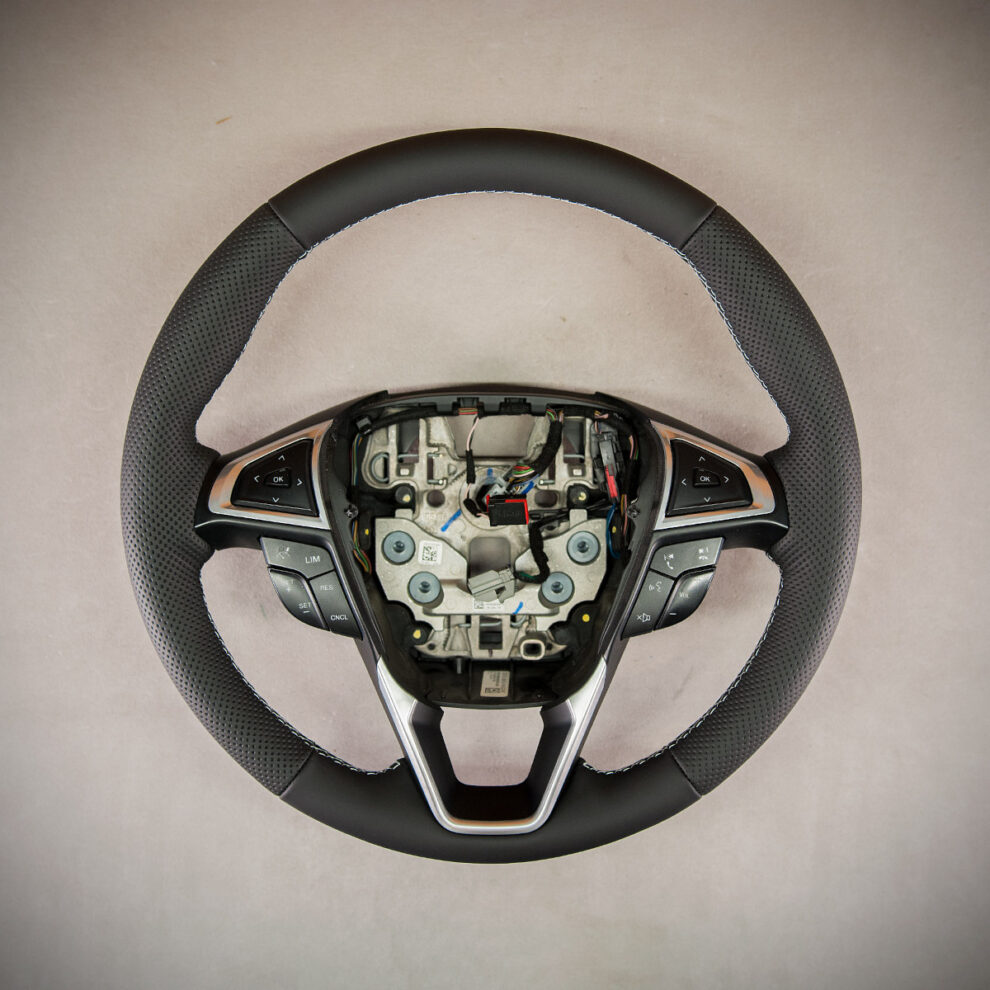 Obszycie kierownicy Ford S-Max II