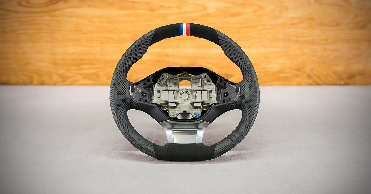 Obszycie kierownicy Peugeot 308