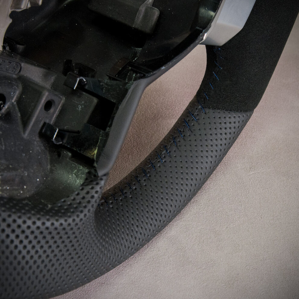 Obszycie kierownicy Peugeot 308