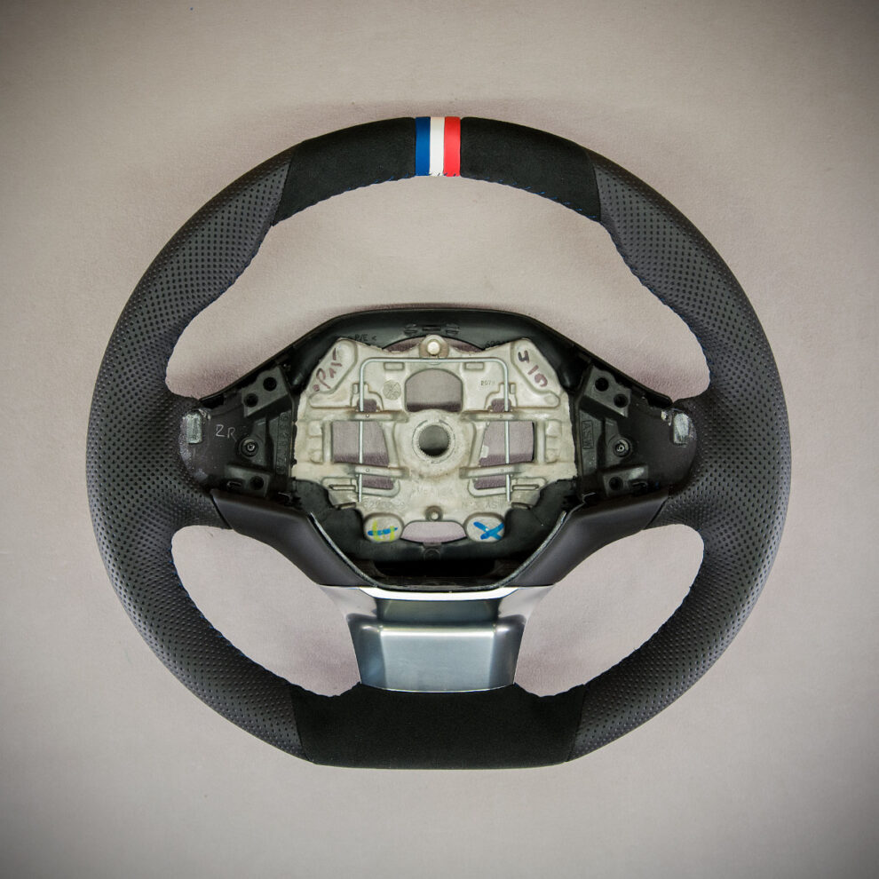 Obszycie kierownicy Peugeot 308