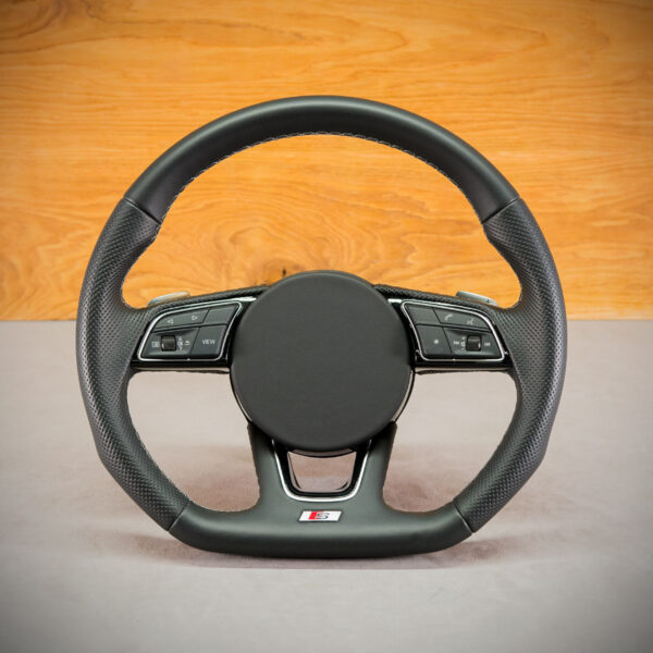 Kierownica Audi S3 8Y przed modyfikacją