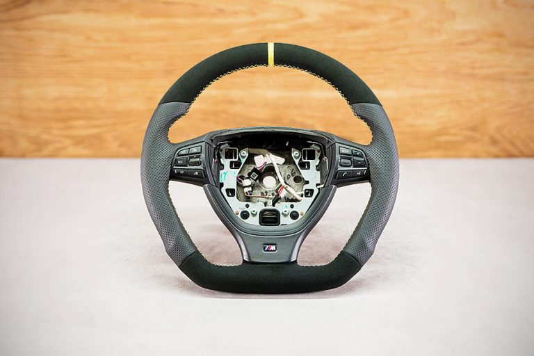 Modyfikacja i obszycie kierownicy BMW F01