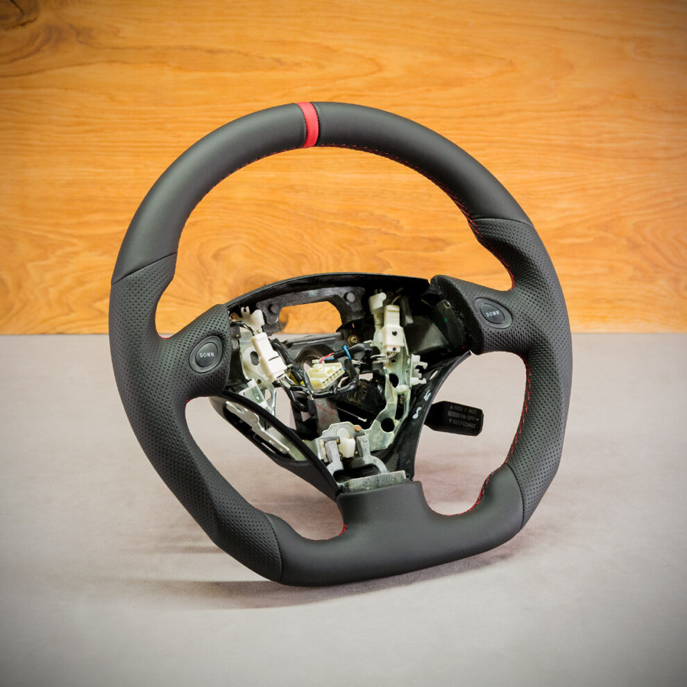 Modyfikacja i obszycie kierownicy Lexus GS II