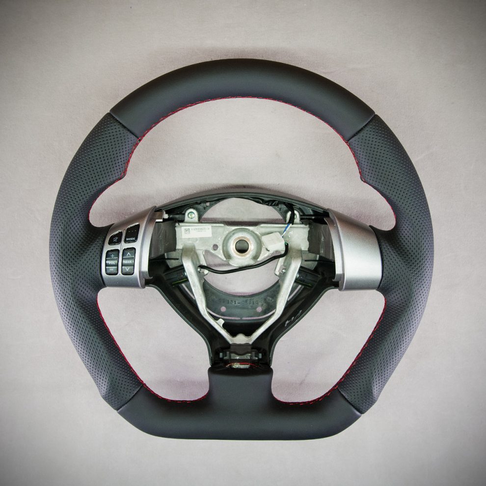 Modyfikacja i obszycie kierownicy Suzuki Swift