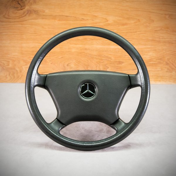 Kierownica Mercedes-Benz W124 przed obszyciem