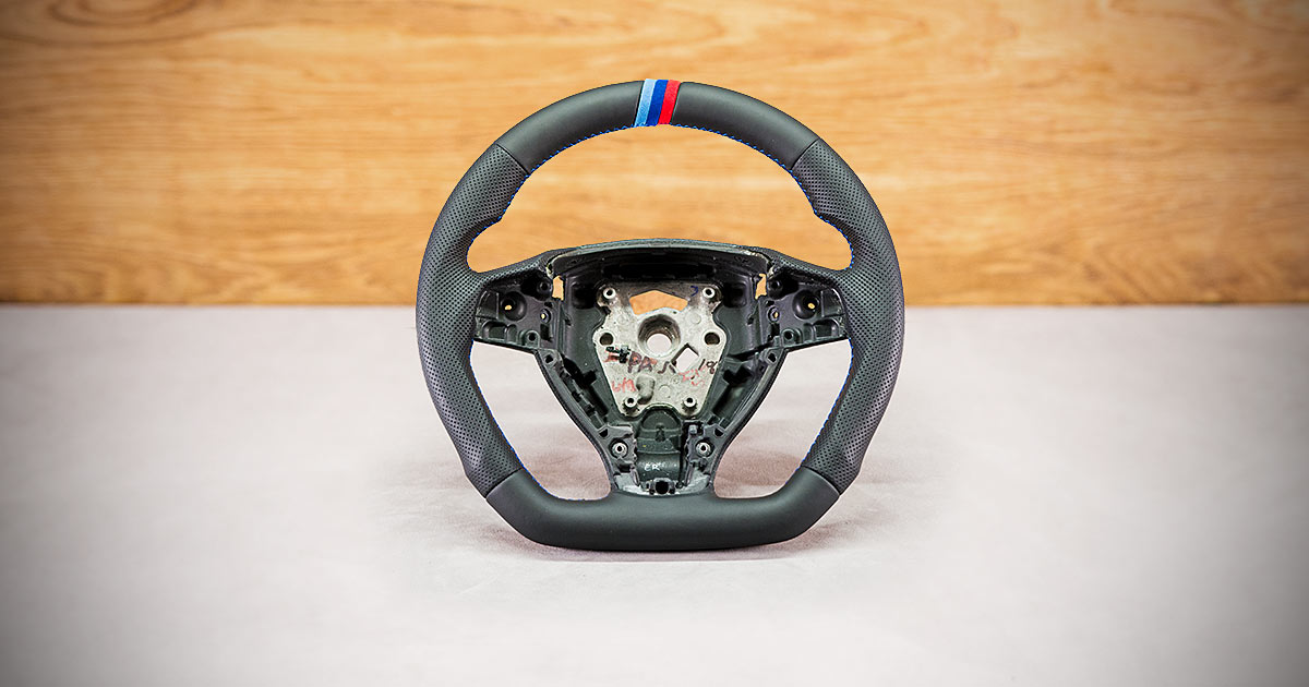 Modyfikacja i obszycie kierownicy BMW F10