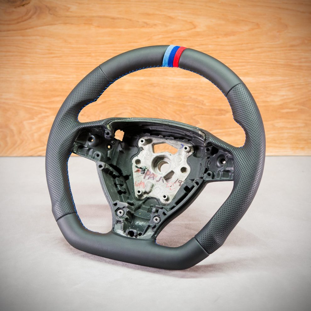 Modyfikacja i obszycie kierownicy BMW F10