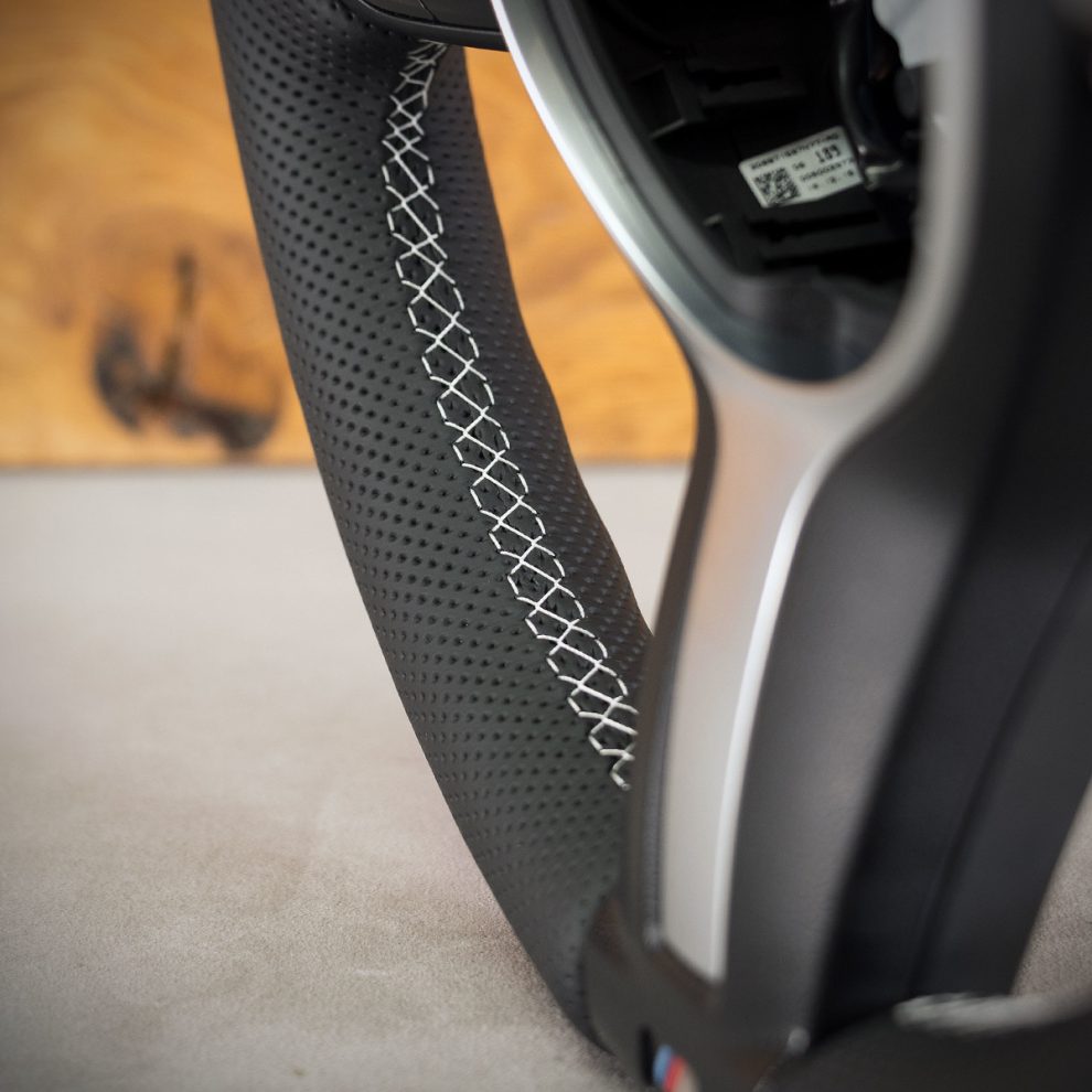 Modyfikacja i obszycie kierownicy BMW X1 F48