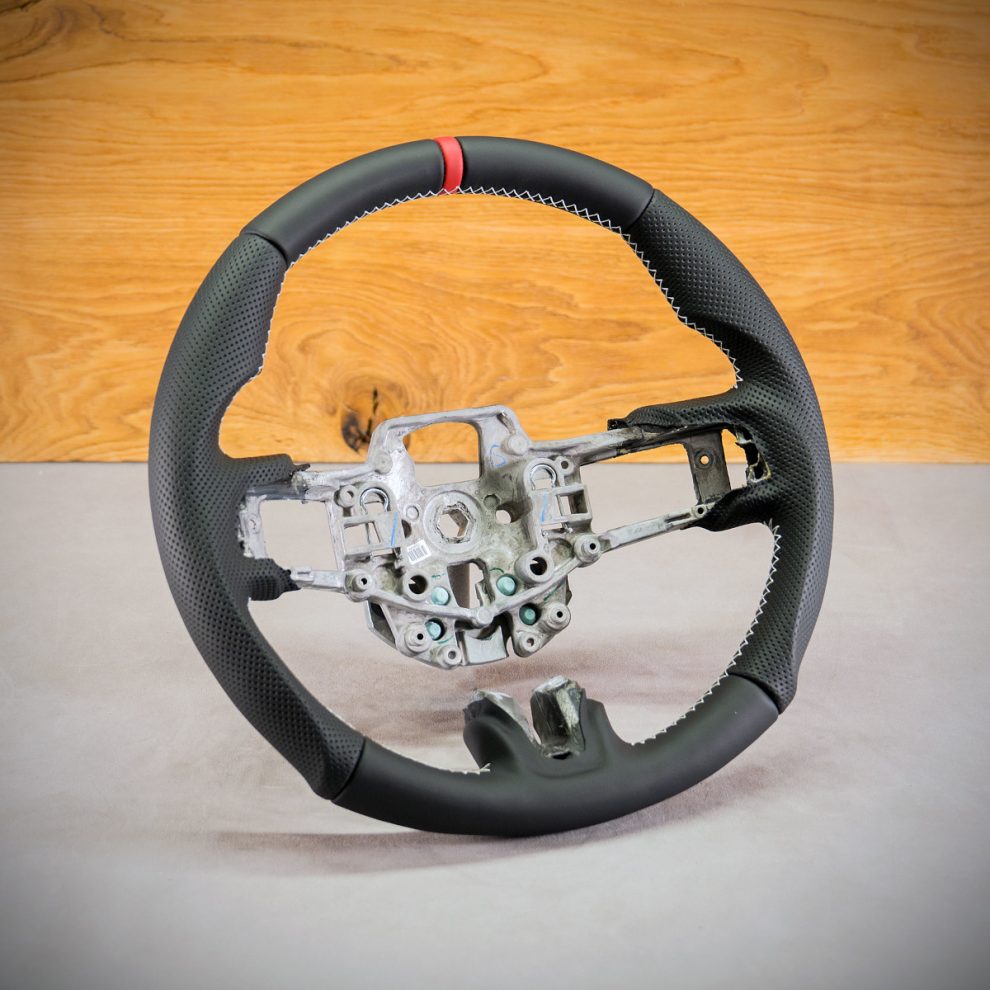 Modyfikacja i obszycie kierownicy Ford Mustang VI