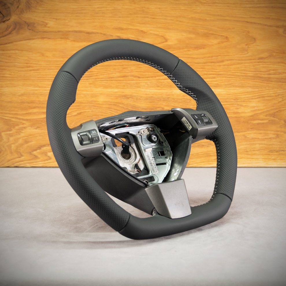 Modyfikacja i obszycie kierownicy Opel Signum