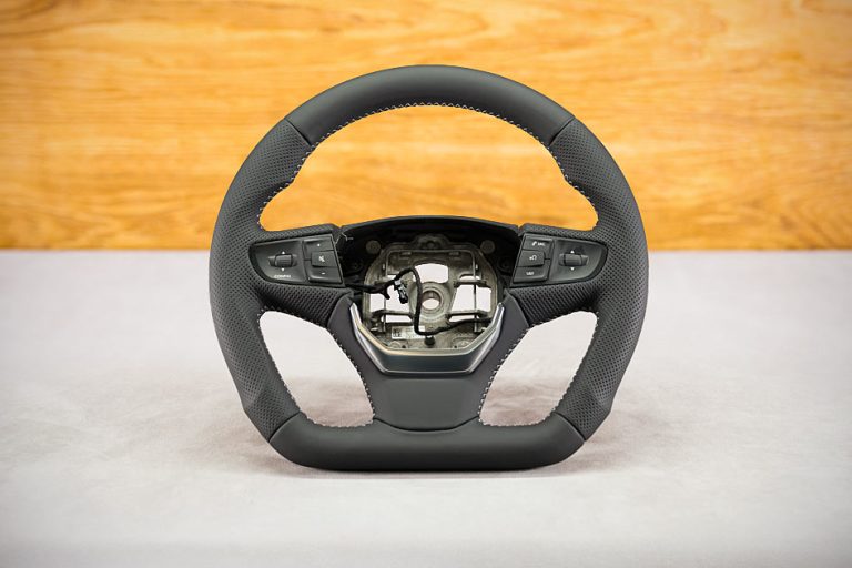 Modyfikacja i obszycie kierownicy Peugeot Traveller
