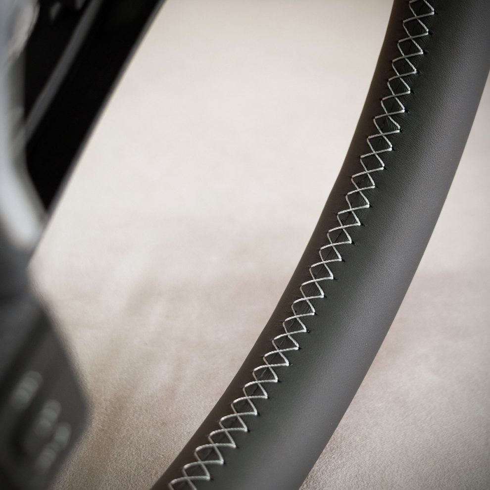 Modyfikacja i obszycie kierownicy Peugeot Traveller