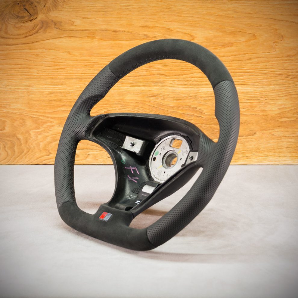 Modyfikacja i obszycie kierownicy Audi TT