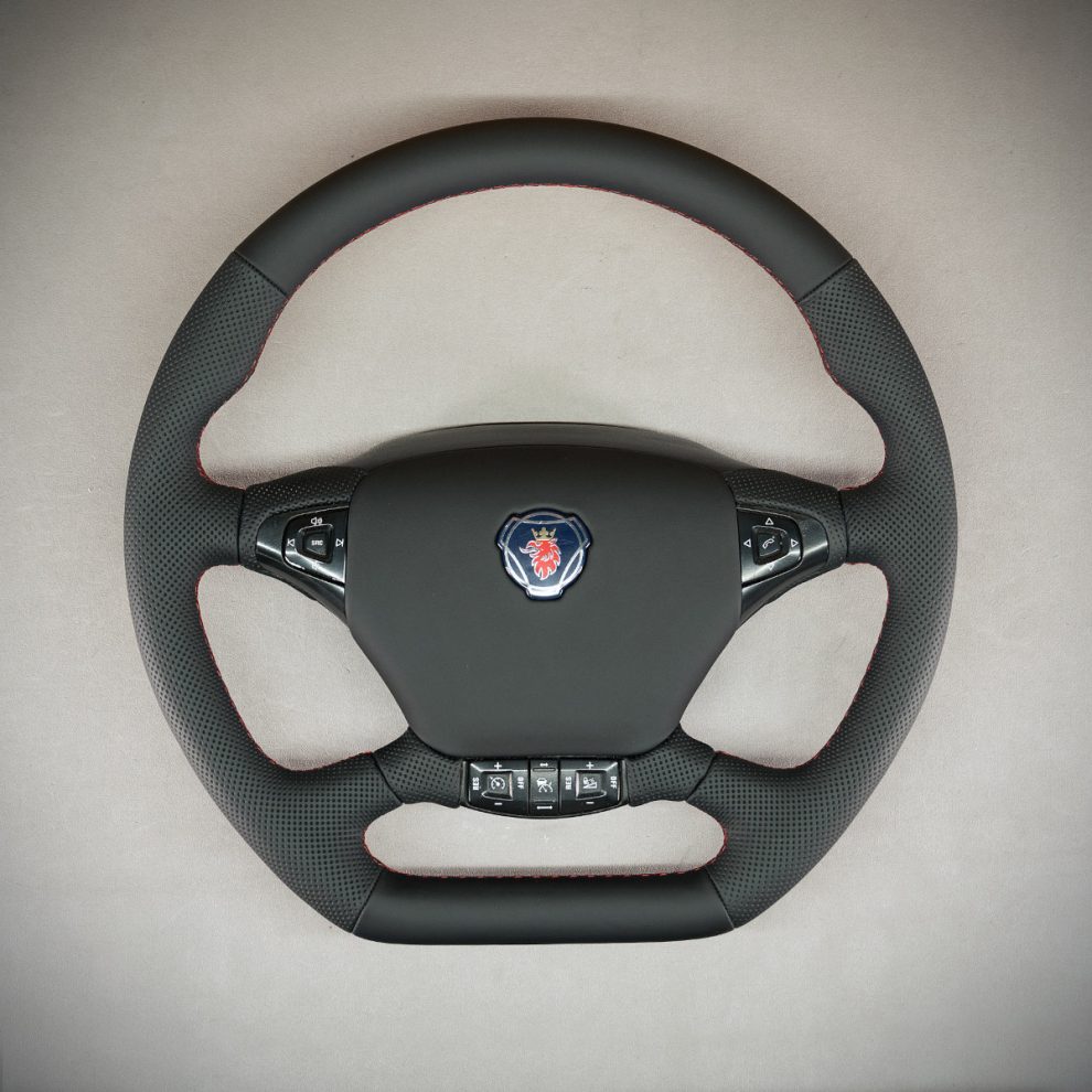 Modyfikacja i obszycie kierownicy Scania R