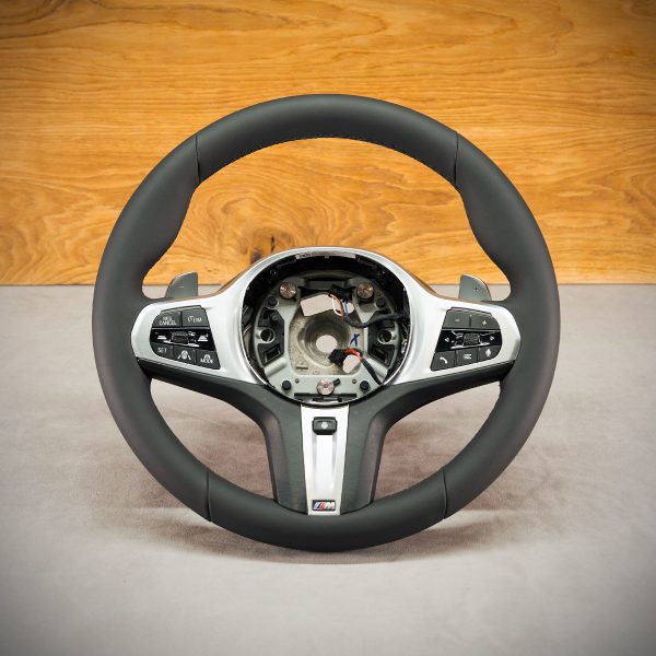 Kierownica BMW X5 G05 po obszyciu Kierownica BMW X5 G05 po obszyciu