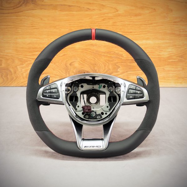 Kierownica Mercedes-Benz CLA 45 AMG po obszyciu
