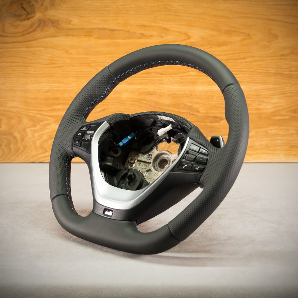 Modyfikacja i obszycie kierownicy BMW F20