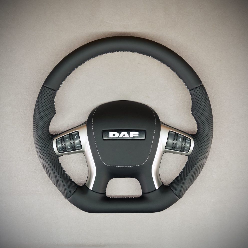 Modyfikacja i obszycie kierownicy DAF Euro 6