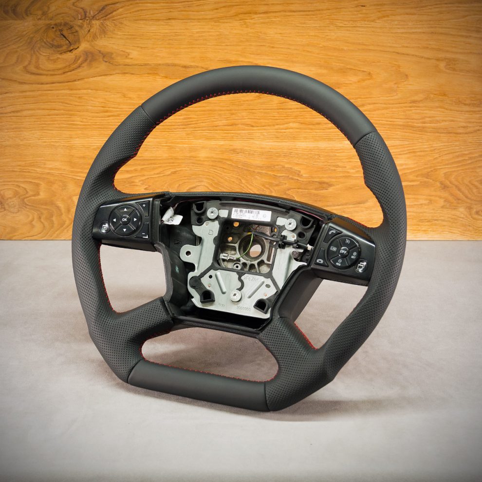 Modyfikacja i obszycie kierownicy Mercedes-Benz Actros