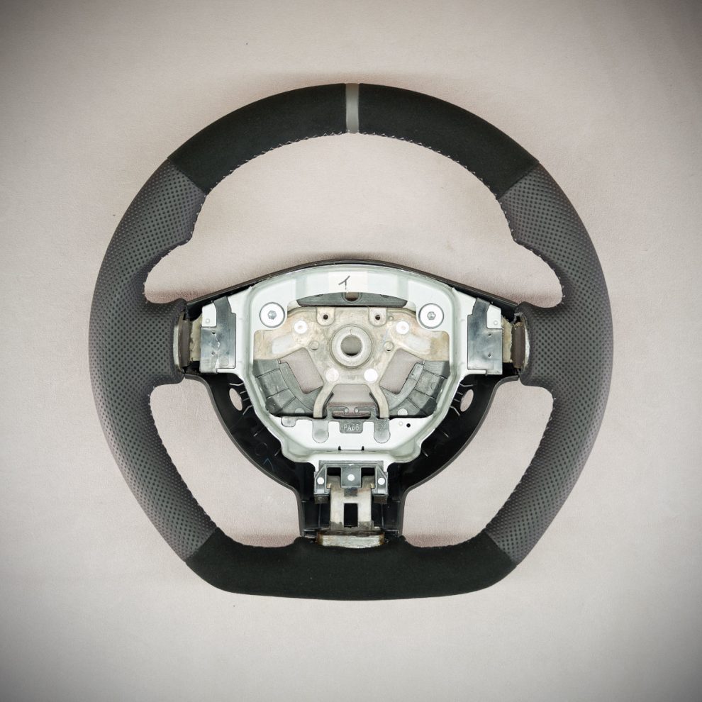 Modyfikacja i obszycie kierownicy Nissan X-Trail II