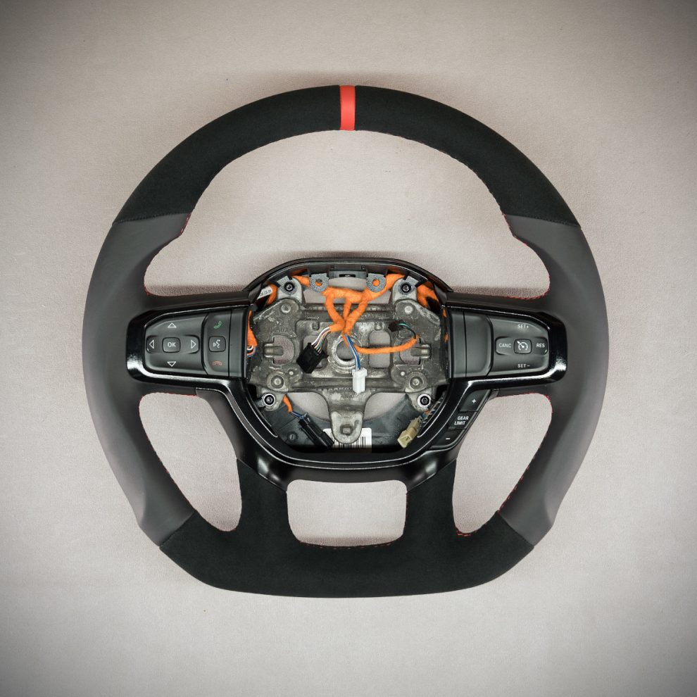 Modyfikacja i obszycie kierownicy RAM 1500