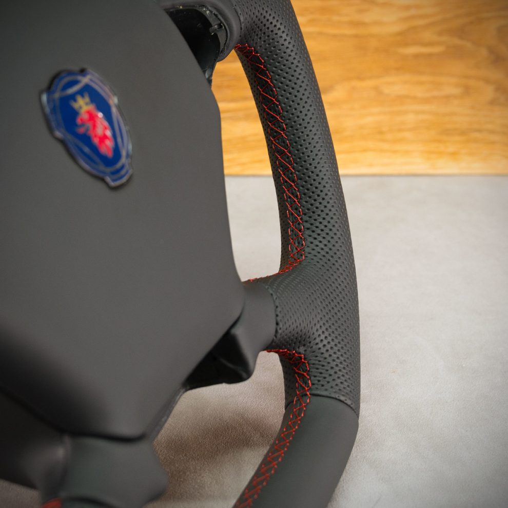 Modyfikacja i obszycie kierownicy Scania R