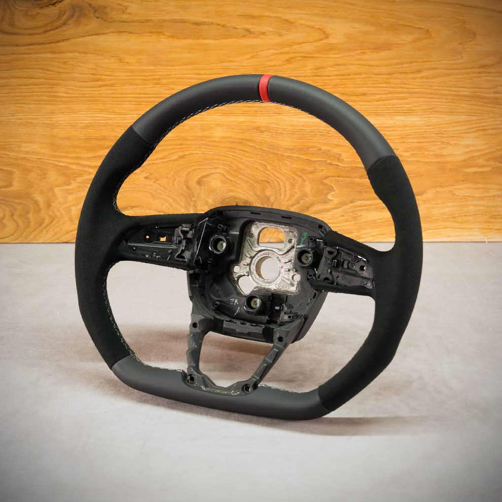 Obszycie kierownicy Audi Q8