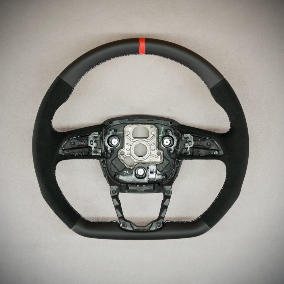 Obszycie kierownicy Audi Q8