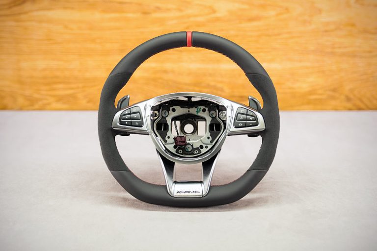 Obszycie kierownicy Mercedes-Benz CLA 45 AMG
