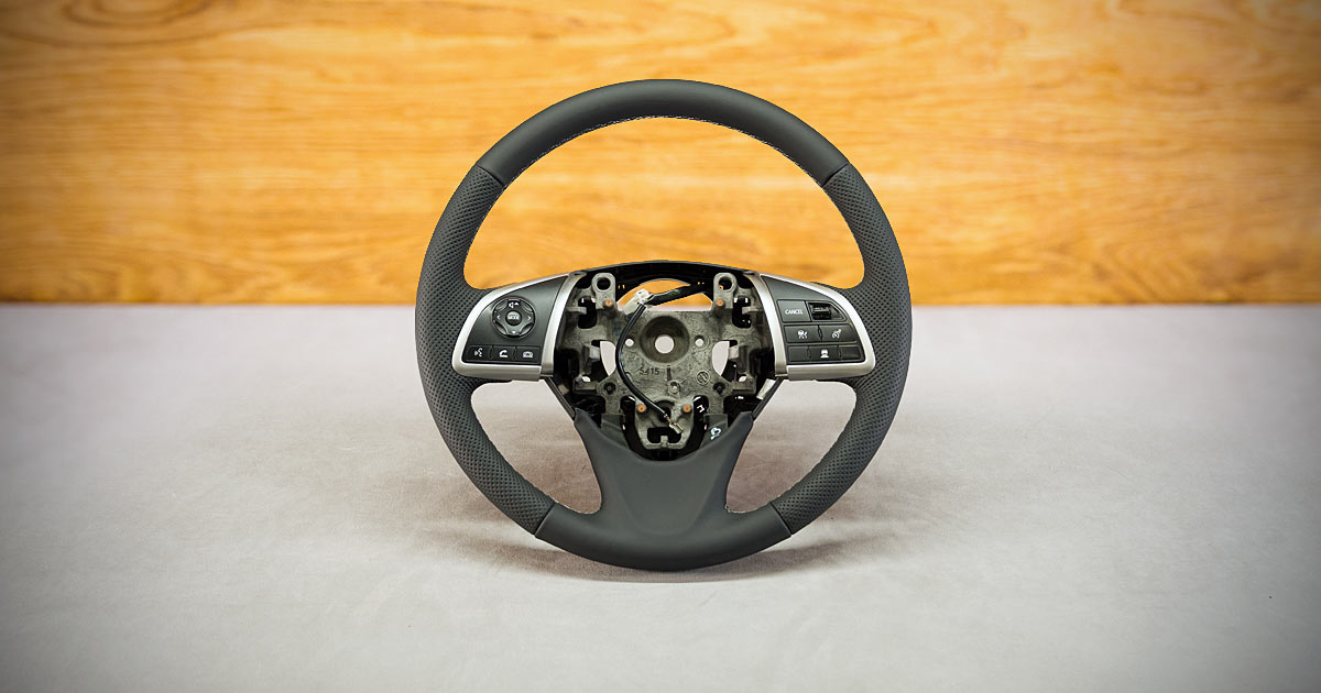 Obszycie kierownicy Mitsubishi Outlander