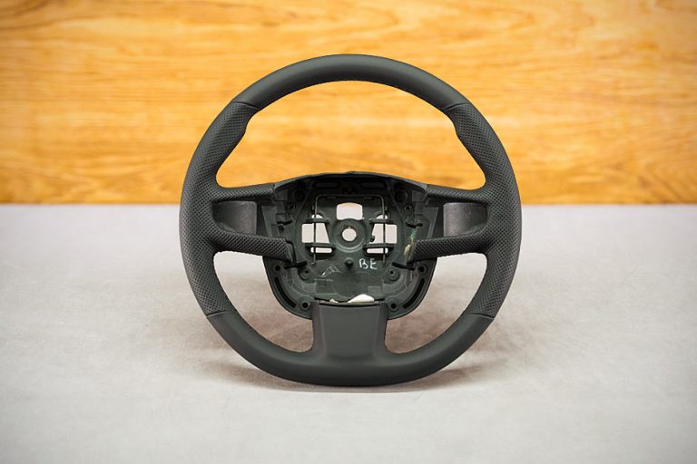 Obszycie kierownicy Peugeot 508
