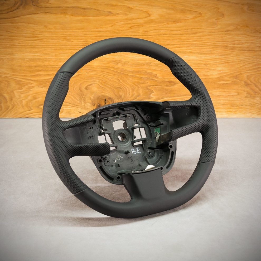 Obszycie kierownicy Peugeot 508