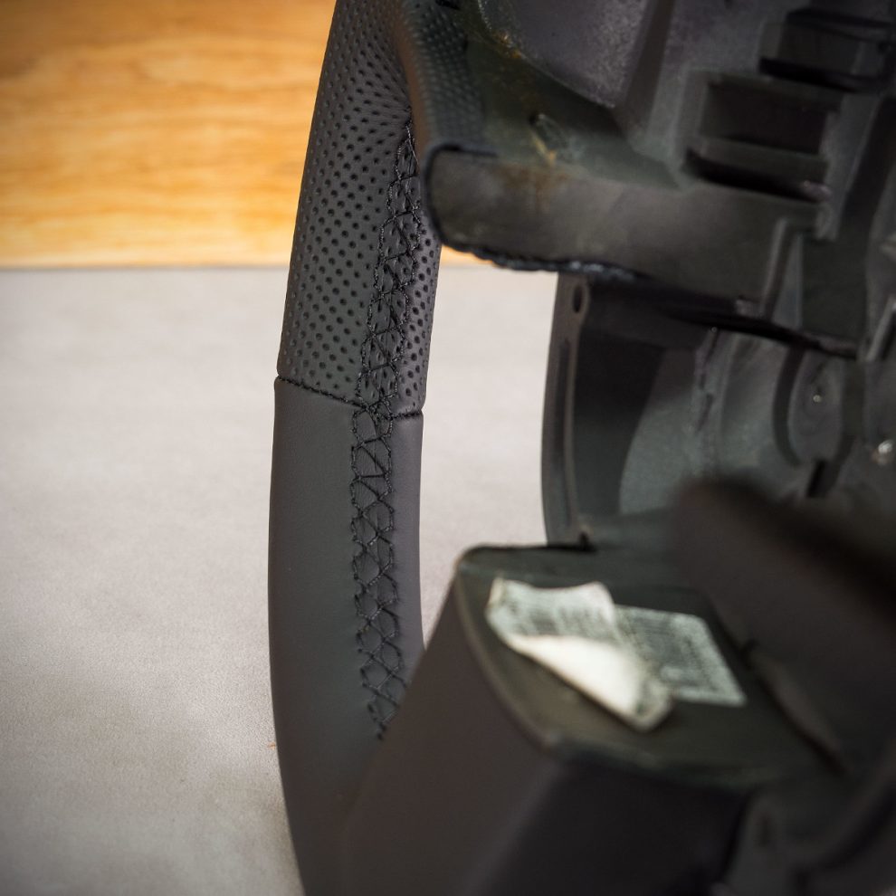 Obszycie kierownicy Peugeot 508