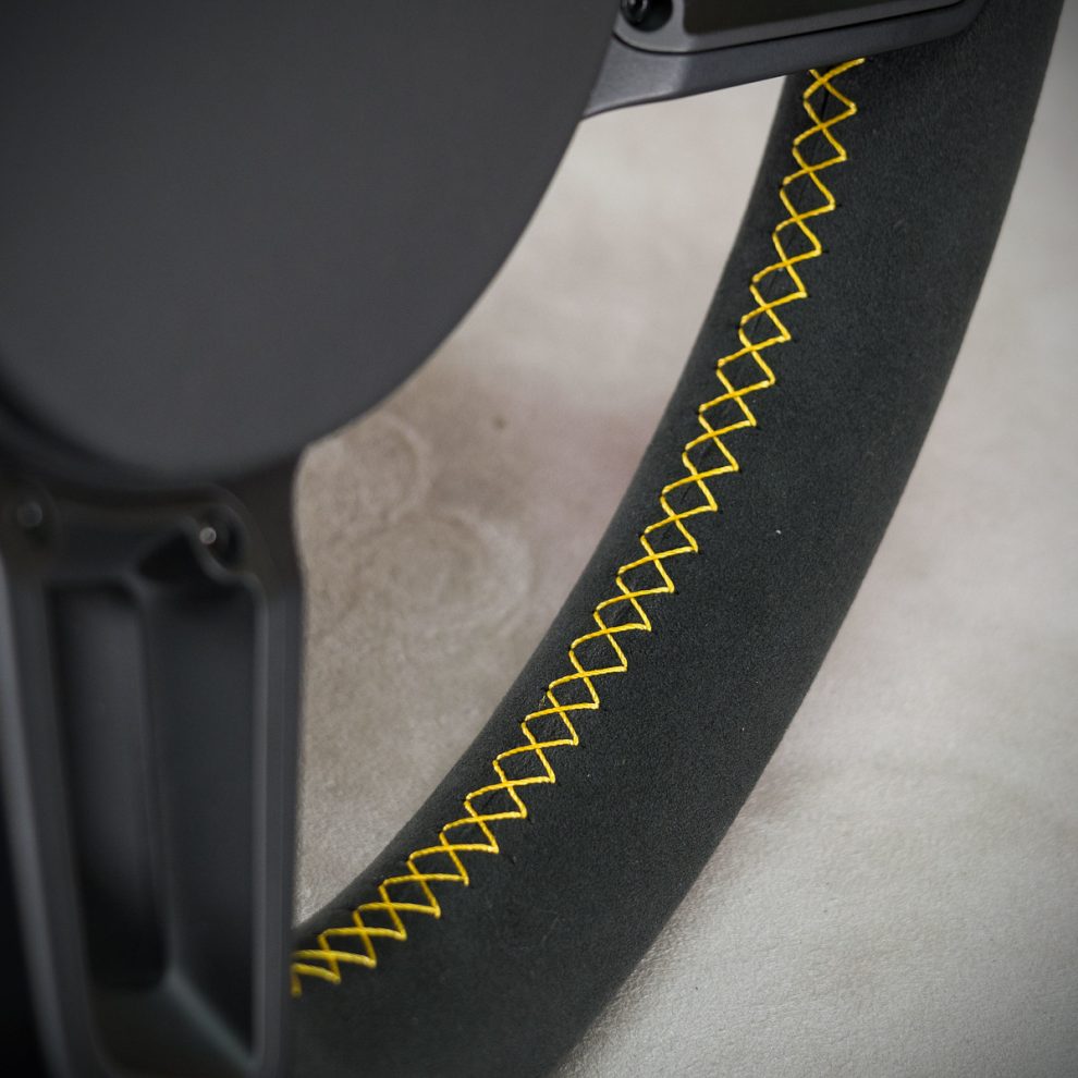 Obszycie kierownicy Porsche 718 Cayman