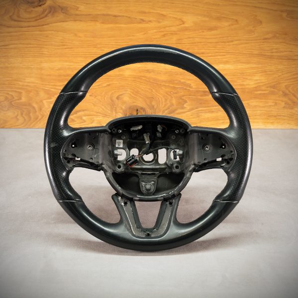 Kierownica Dodge Charger przed obszyciem