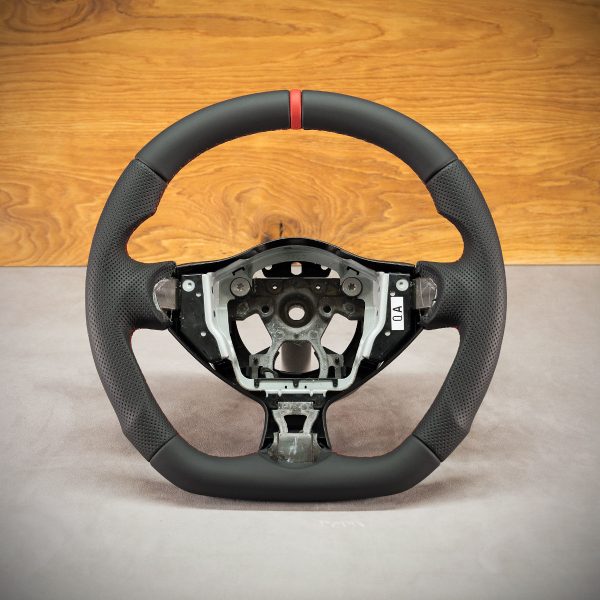 Kierownica Infiniti QX70 po modyfikacji