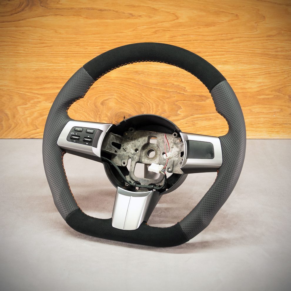 Modyfikacja i obszycie kierownicy Mazda MX-5 NC