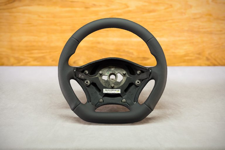 Modyfikacja i obszycie kierownicy Mercedes-Benz Sprinter Modyfikacja i obszycie kierownicy Mercedes-Benz Sprinter