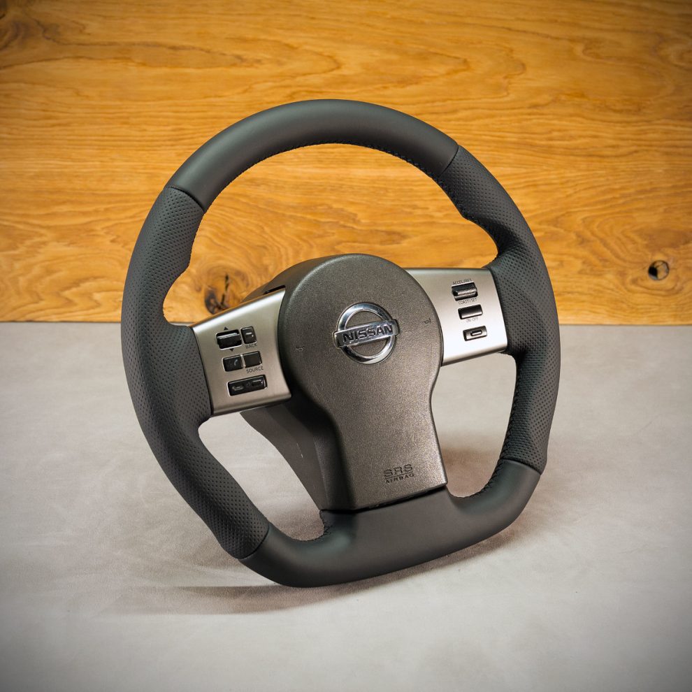 Modyfikacja i obszycie kierownicy Nissan Navara