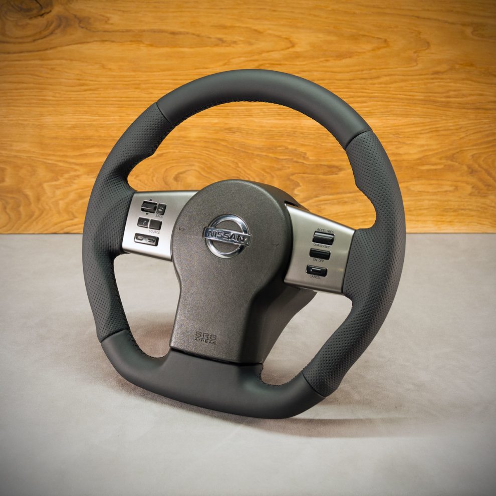 Modyfikacja i obszycie kierownicy Nissan Navara