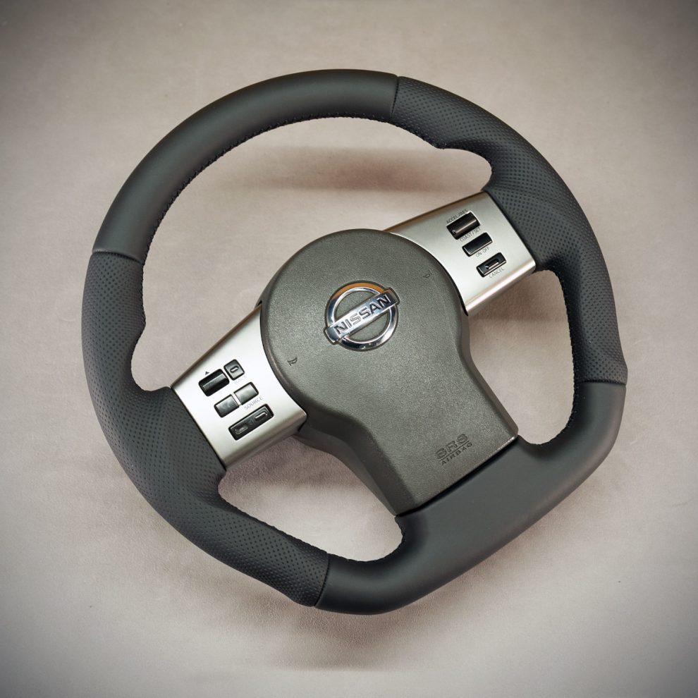 Modyfikacja i obszycie kierownicy Nissan Navara