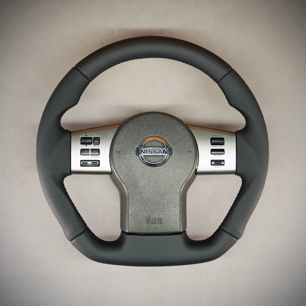 Modyfikacja i obszycie kierownicy Nissan Navara
