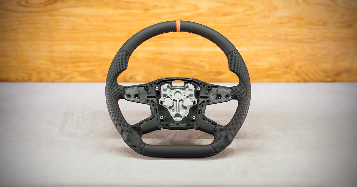 Modyfikacja i obszycie kierownicy Scania R