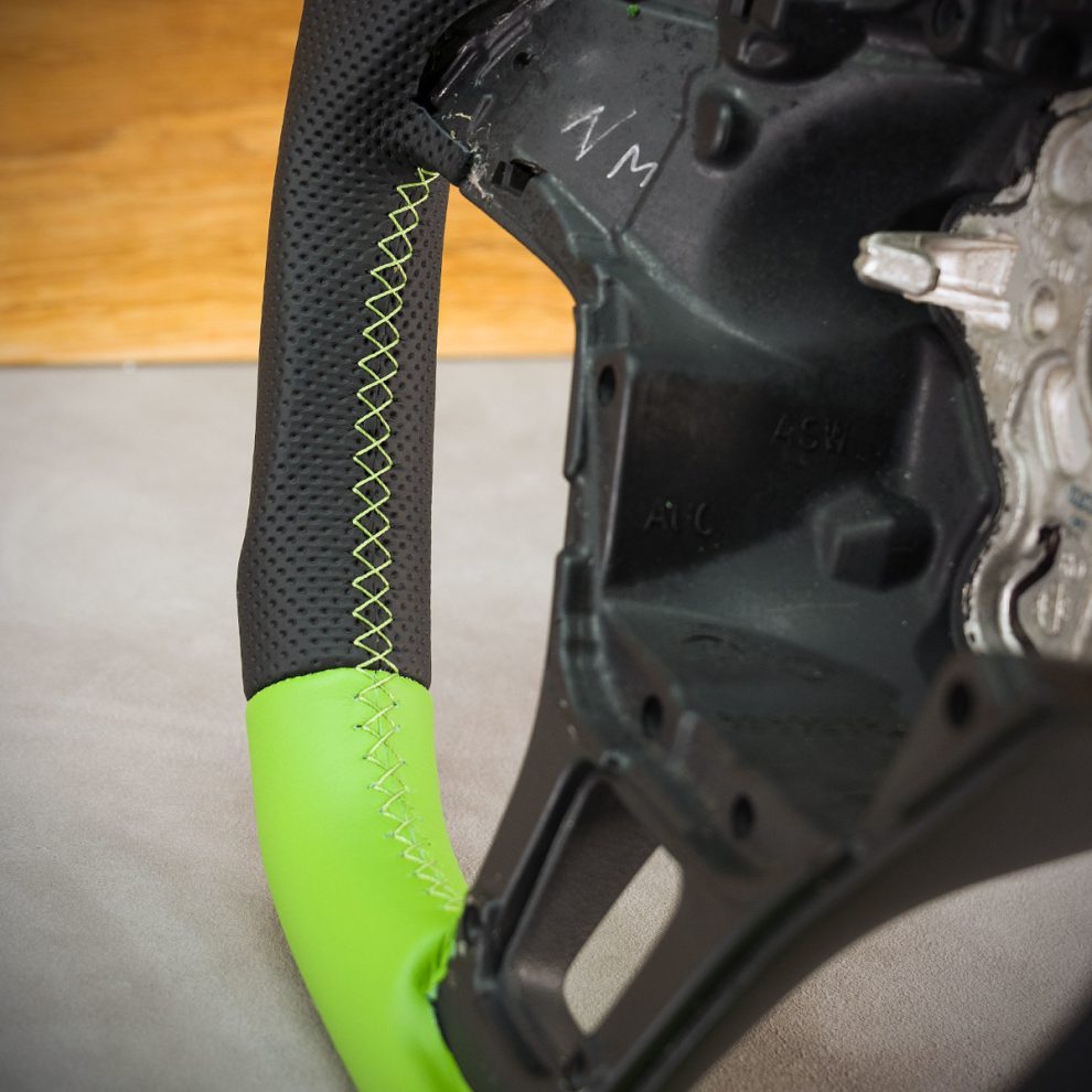 Modyfikacja i obszycie kierownicy Volkswagen Multivan T6