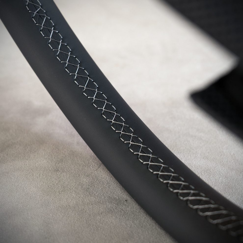 Obszycie kierownicy Opel Vivaro