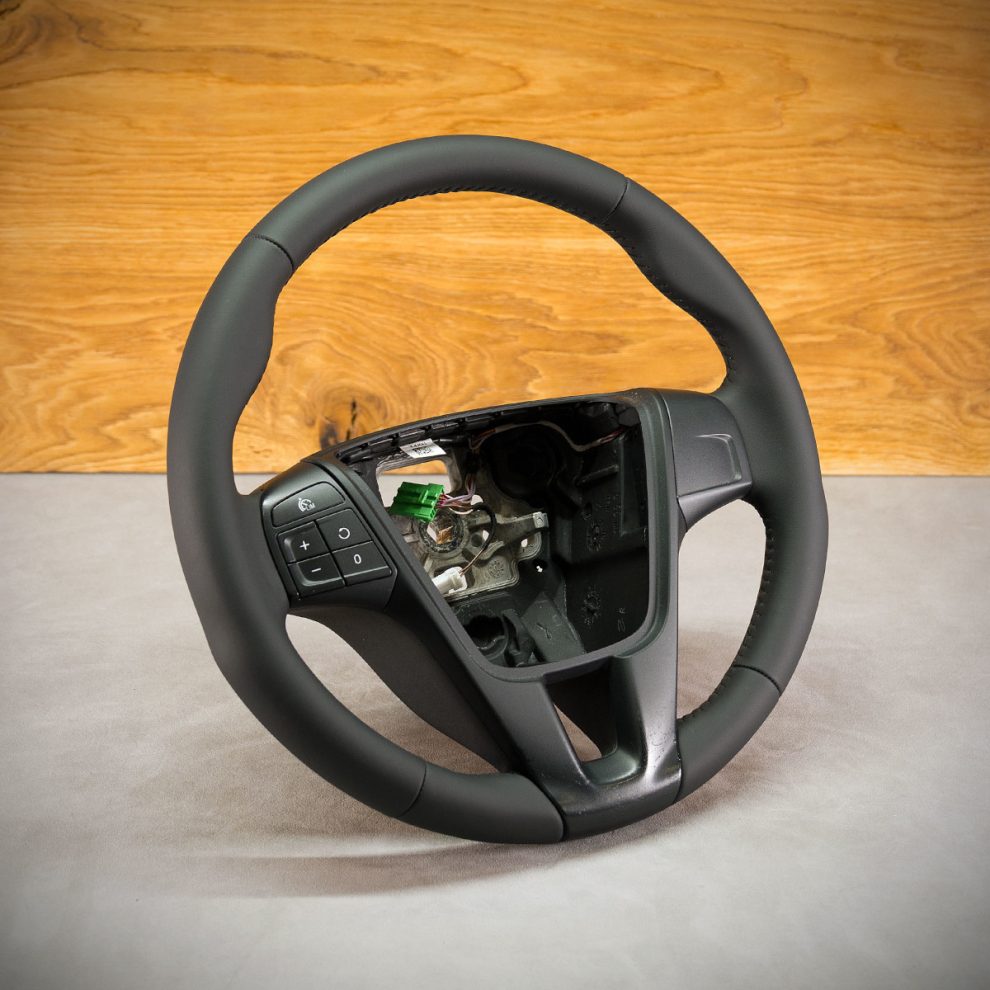 Obszycie kierownicy Volvo V40
