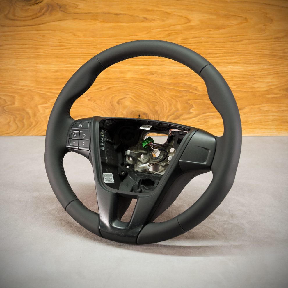 Obszycie kierownicy Volvo V40
