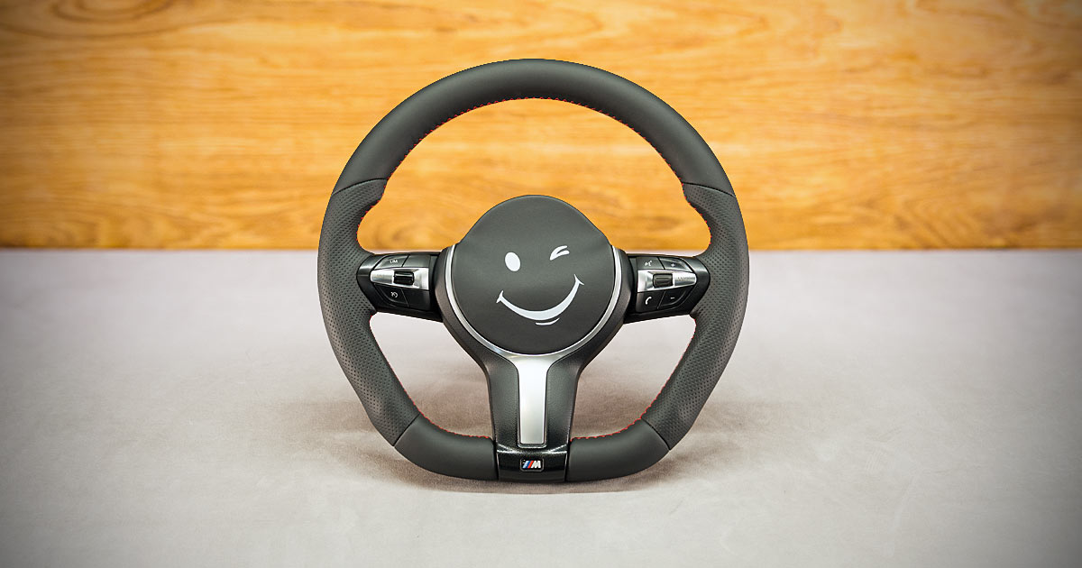 Modyfikacja i obszycie kierownicy BMW F10 Modyfikacja i obszycie kierownicy BMW F10