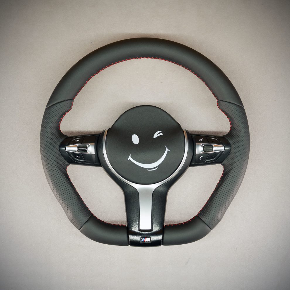 Modyfikacja i obszycie kierownicy BMW F10